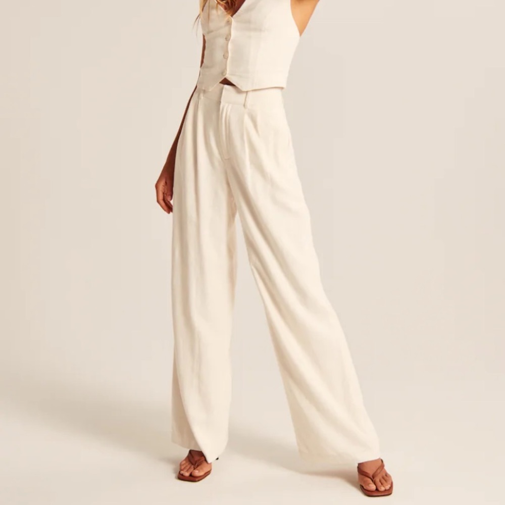 NWT Abercrombie and Fitch Linen Trousers